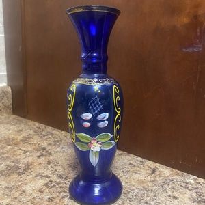 Vintage colbolt glass vase
